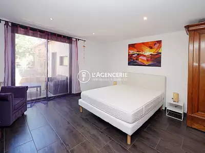 Maison, 240 m²