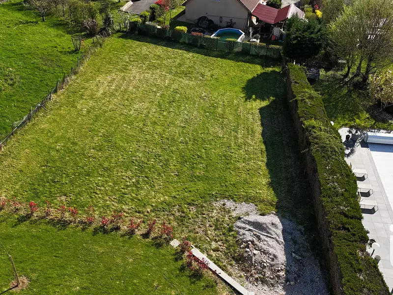 Terrain, 690 m²