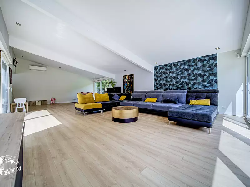 Maison, 280 m²