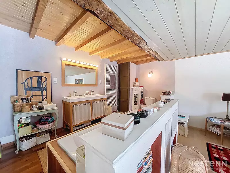 Maison, 227 m²