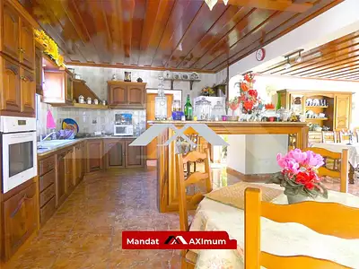 Maison, 166 m²