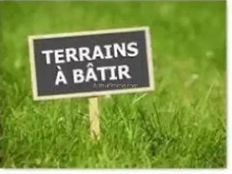 Terrain, 3 595 m²