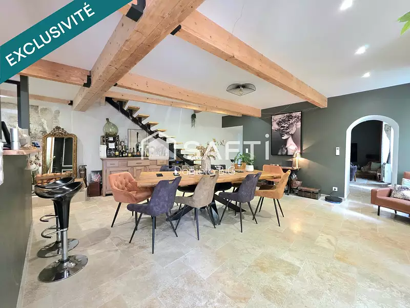 Maison, 300 m²
