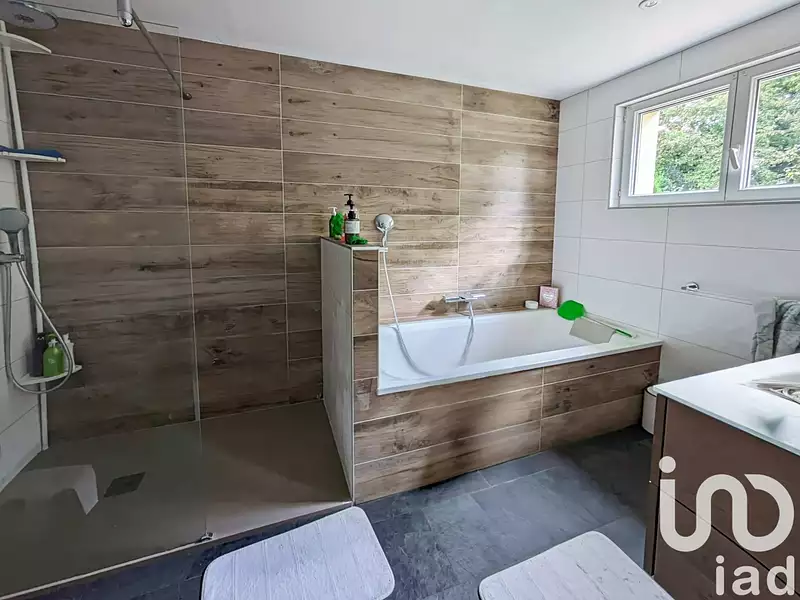 Maison, 165 m²