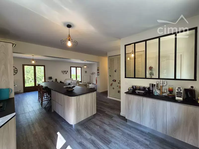 Maison, 170 m²