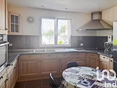 Maison, 266 m²