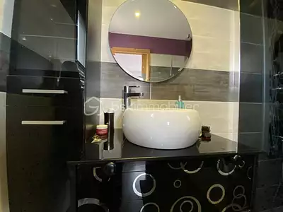 Maison, 260 m²