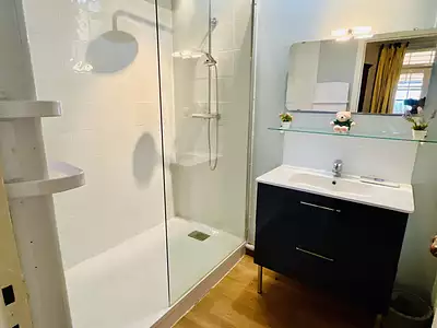 Divers, 300 m²