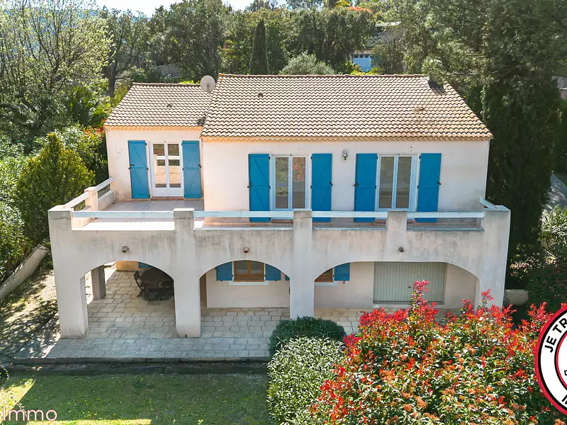 Vente maison 8 pièces 199,4 m² Cogolin (83310) - Superimmo