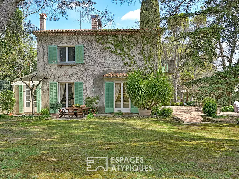 Maison, 240 m²