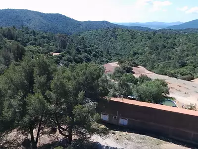 Terrain, 2 385 381 m²