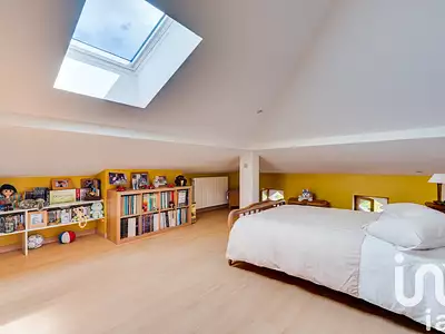 Maison, 215 m²