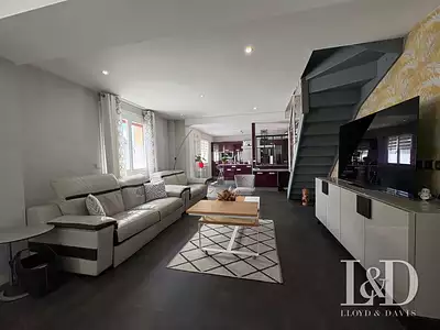 Maison, 236 m²