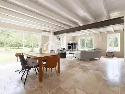 Maison, 247 m²