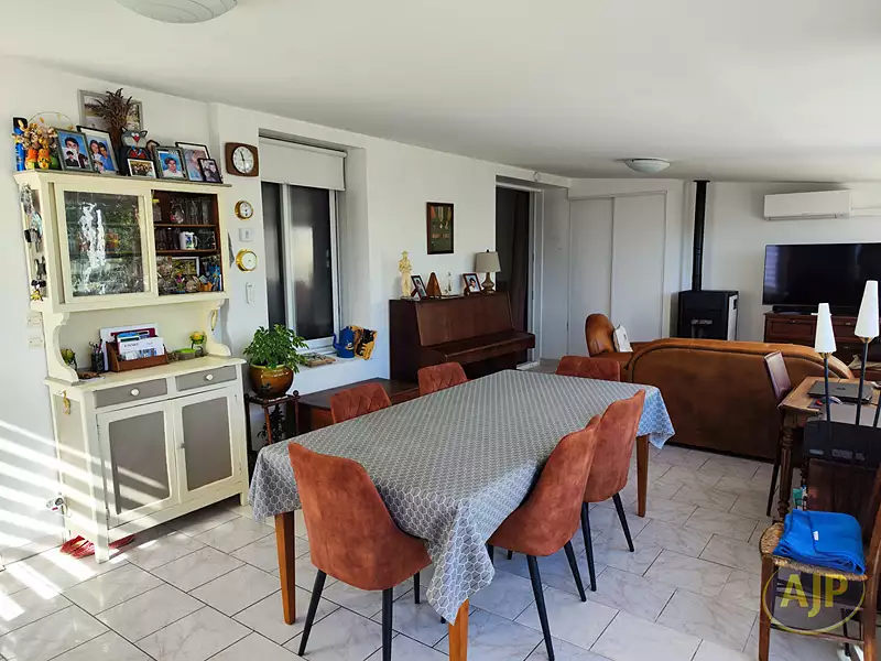 Maison, 94 m²