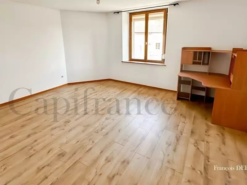 Maison, 180 m²