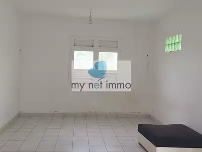 Immeuble, 650 m²