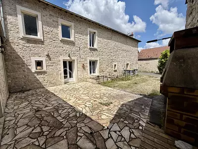 Maison, 240 m²