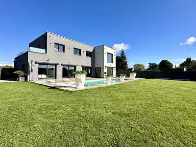 Maison, 386 m²