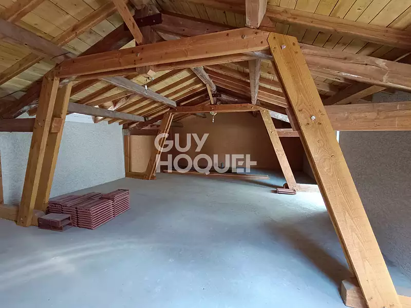 Immeuble, 264 m²