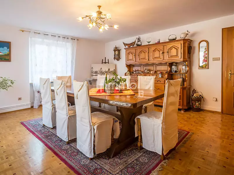 Immeuble, 300 m²