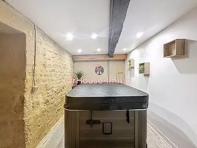 Maison, 240 m²