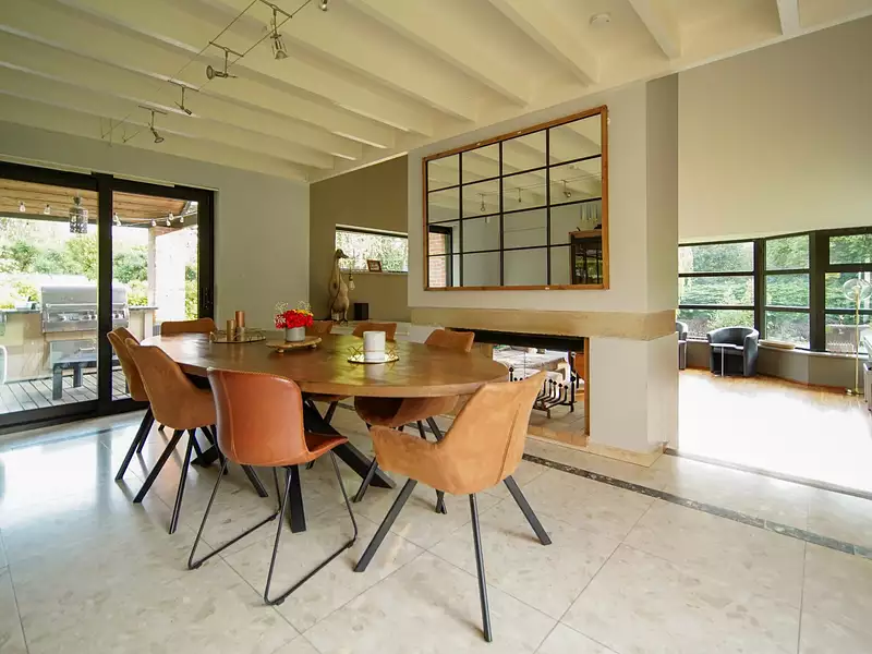 Maison, 216 m²