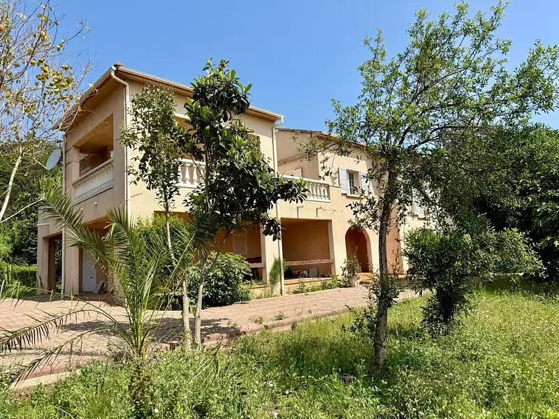Maison, 165 m²