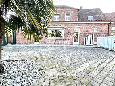 Maison, 240 m²