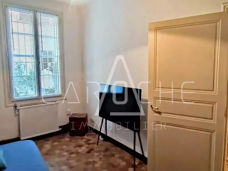 Maison, 221 m²