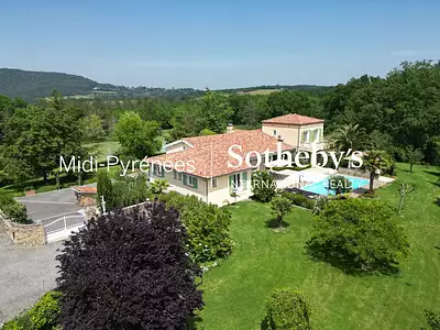 Maison, 415 m²