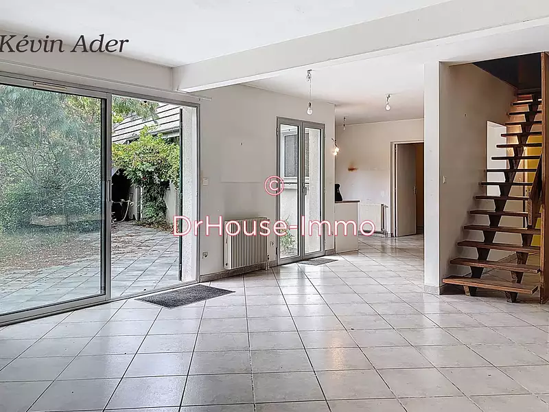 Maison, 230 m²