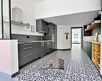 Appartement, 211,04 m²