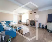 Maison, 240 m²