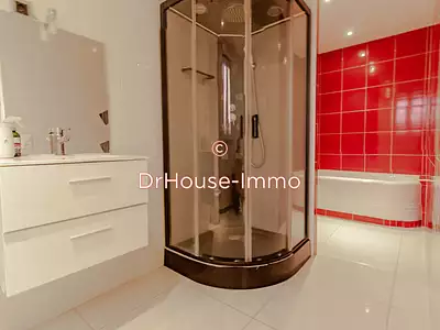 Maison, 250 m²