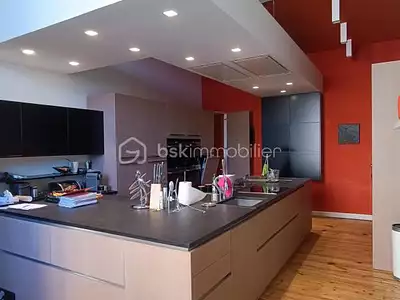 Maison, 650 m²