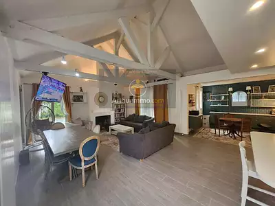Maison, 163,9 m²