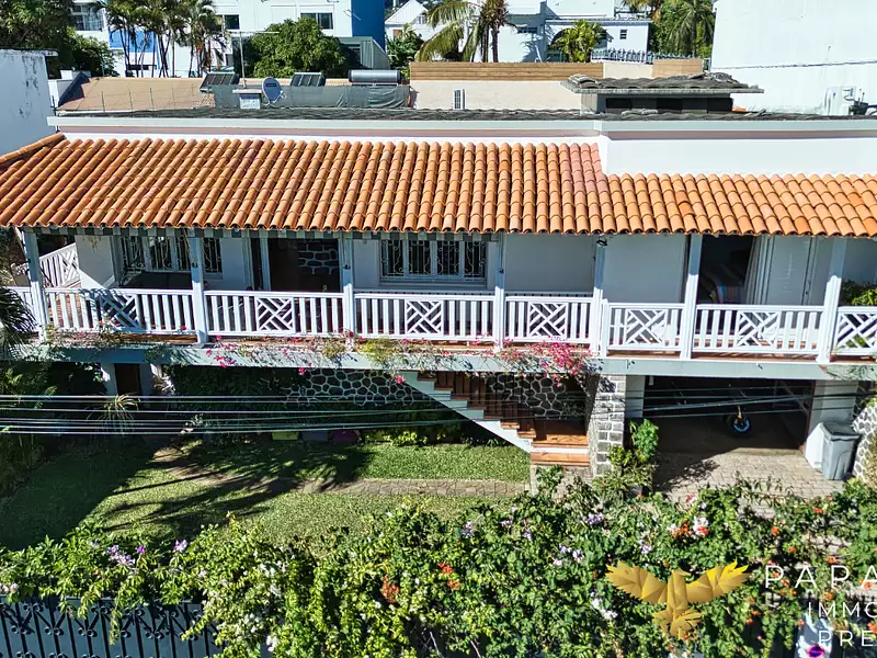Maison, 263 m²