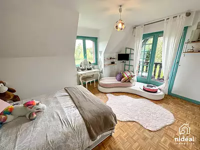 Maison, 198 m²