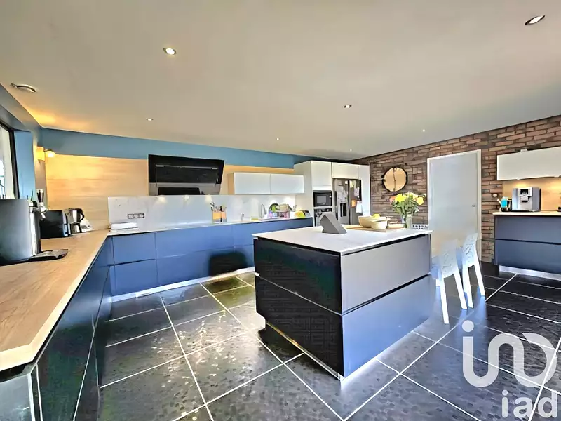 Maison, 375 m²