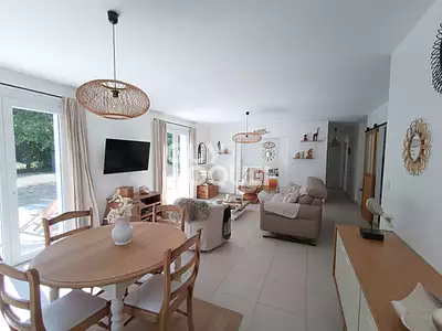 Maison, 94 m²