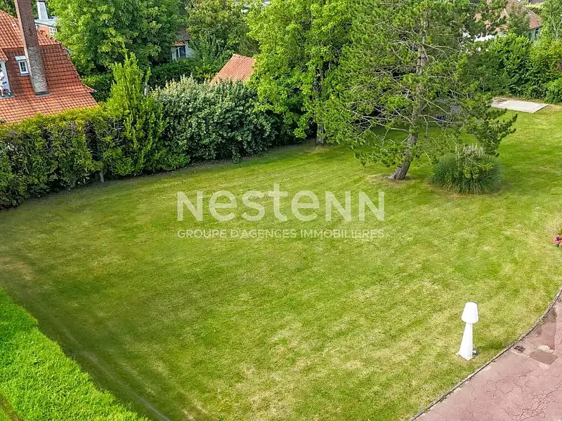 Terrain, 1 050 m²