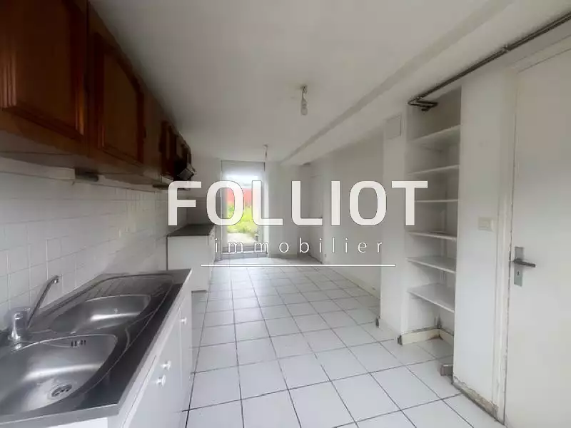 Maison, 77 m²
