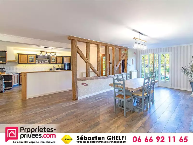 Maison, 290 m²