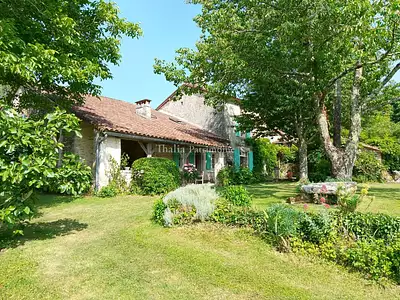 Maison, 240 m²