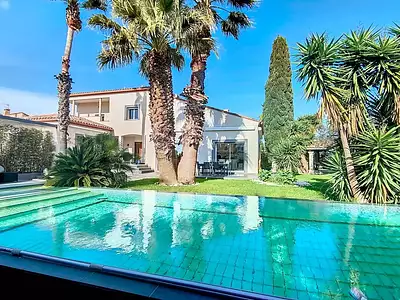 Maison, 257 m²