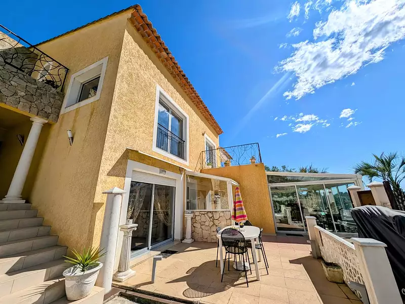 Maison, 370 m²