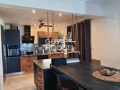 Maison, 262 m²