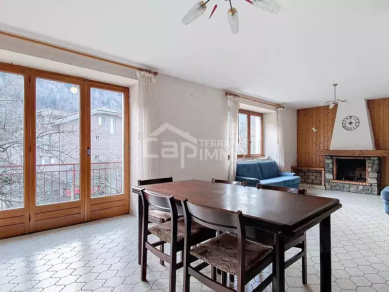 Maison, 270 m²