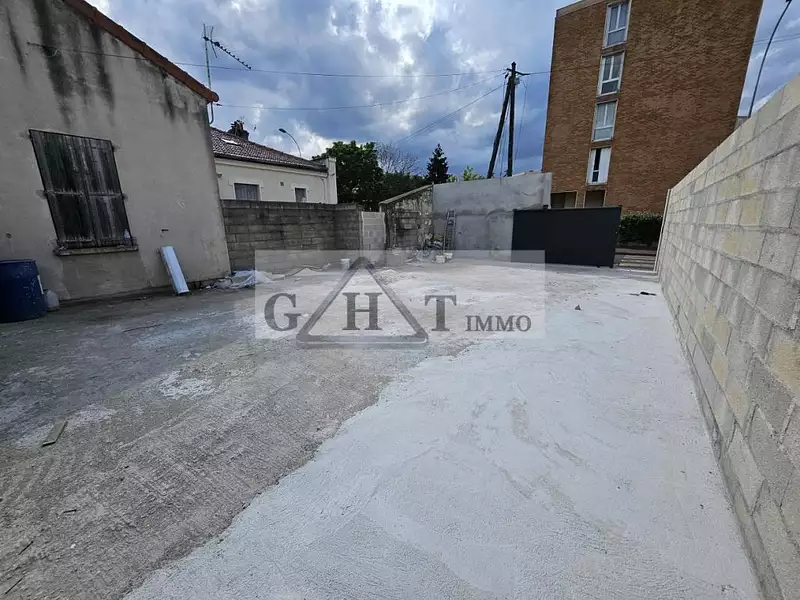 Terrain, 102 m²